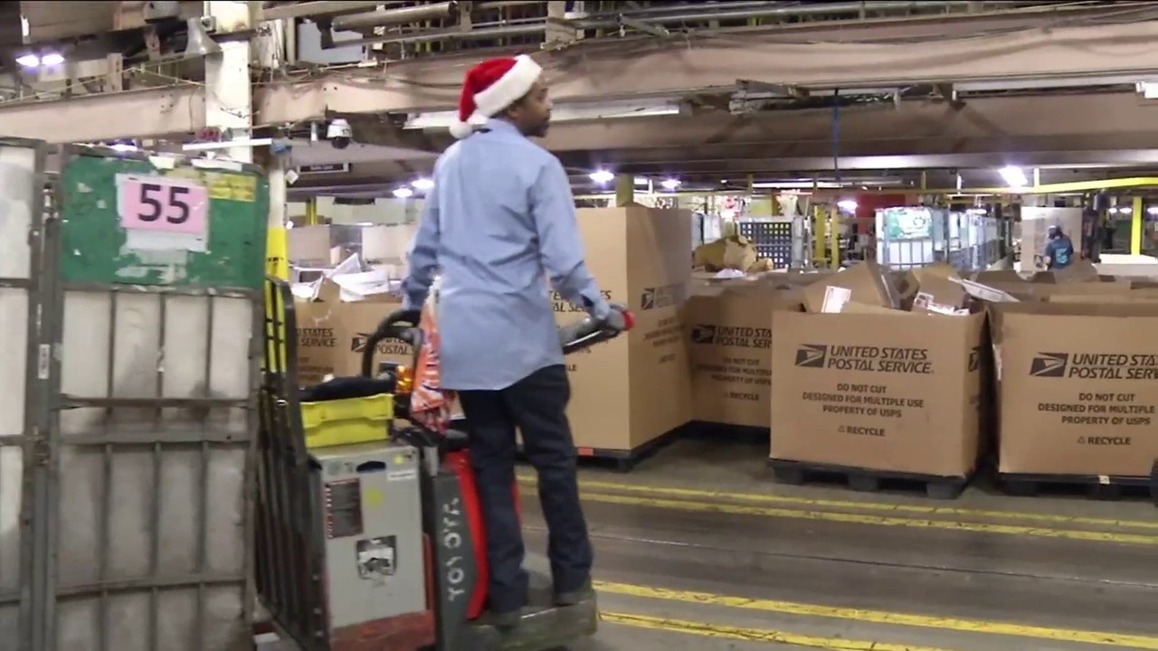 Jacksonville USPS distribution center busy as North Pole...